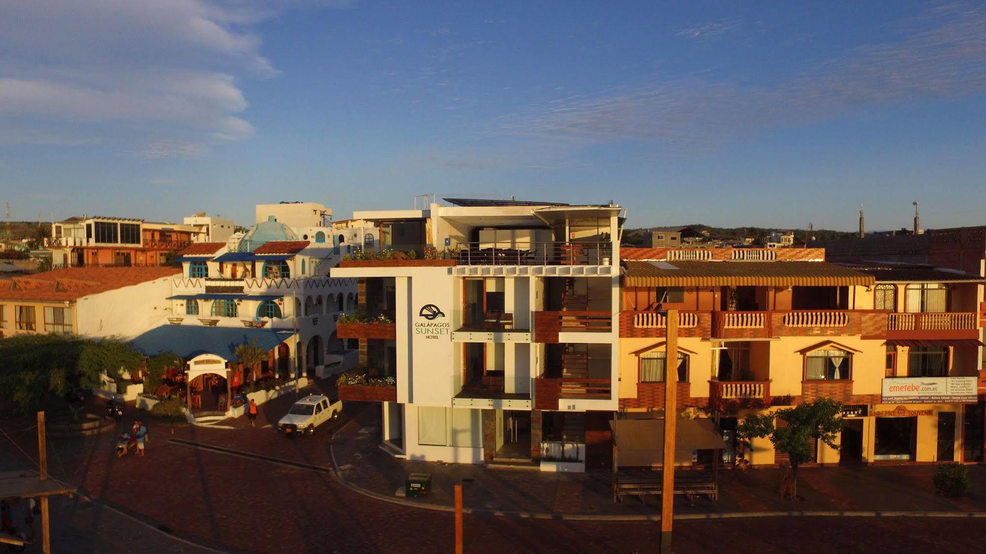 Galapagos Sunset Hotel Пуэрто-Бакерисо-Морено Экстерьер фото